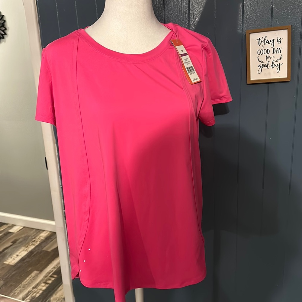 ZELOS hot pink fashion top. Short sleeve size Medium.